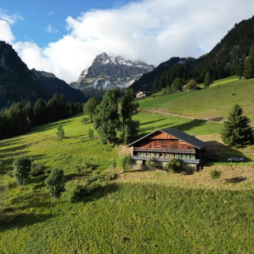 Prise de vue aérienne en montagne